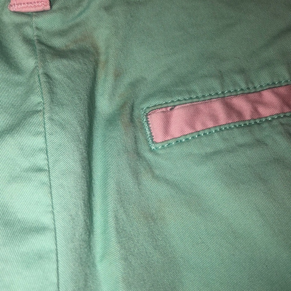 VV shorts